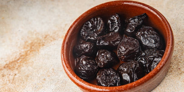 تصویر 4 از قیمت خرید آلو بخارا خشک خورشتی + فروش ویژه